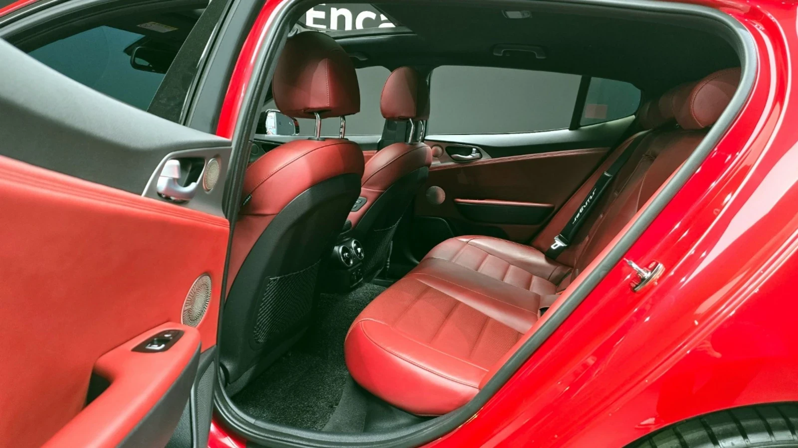 Kia Stinger 3.3i GT TURBO/AWD/��������/���������/HEAD UP/F1/ | Mobile.bg � ����������� 17