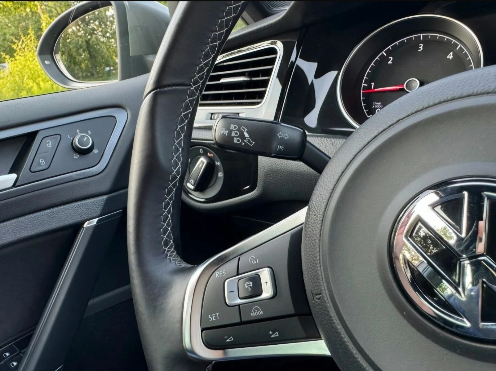 VW Golf VII R-LINE/2.0/TDI/150/DSG/DISTRONIK/�����/ | Mobile.bg � ����������� 9