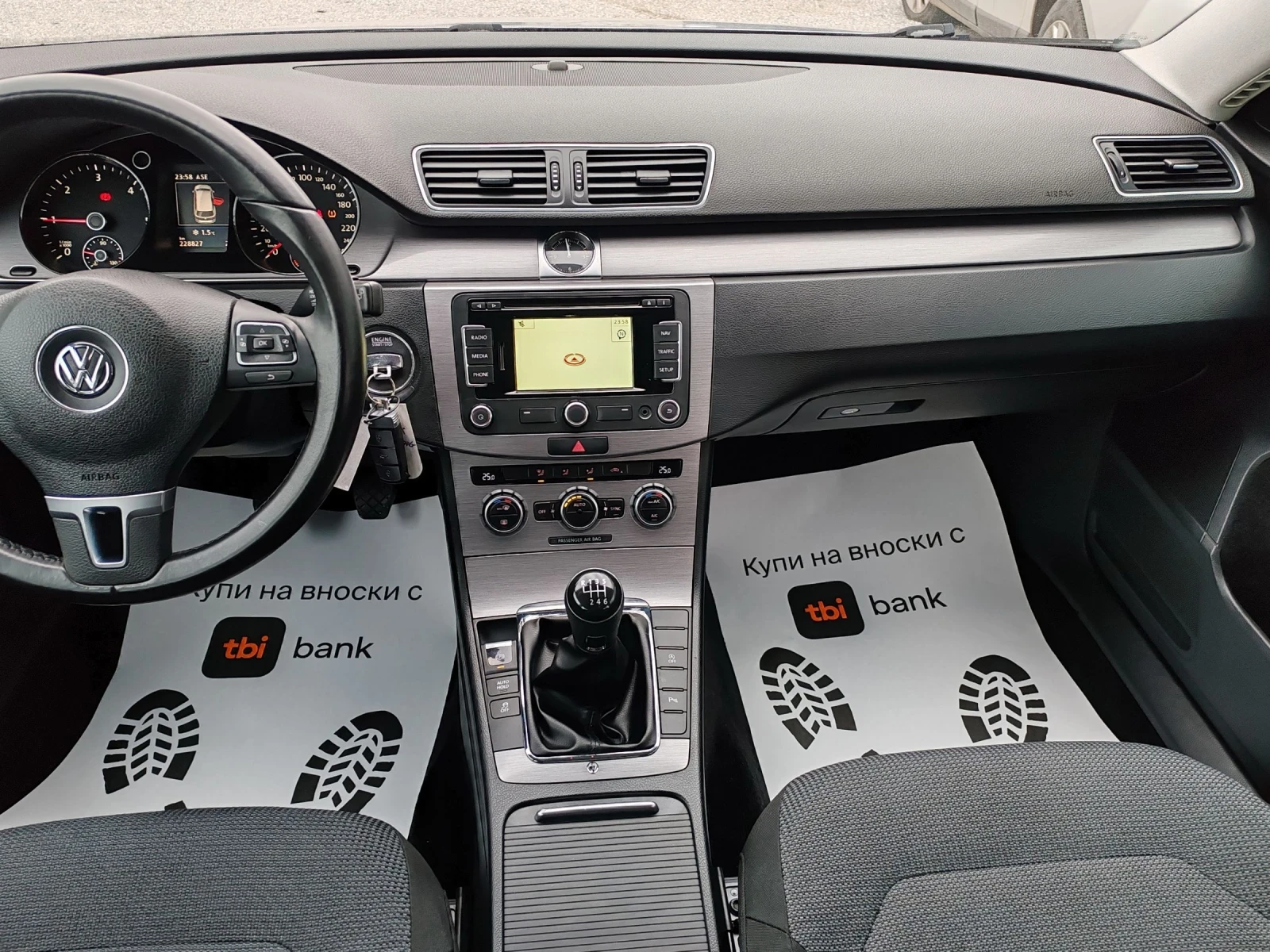 VW Passat 2.0TDI Highline Navi Led - изображение 9