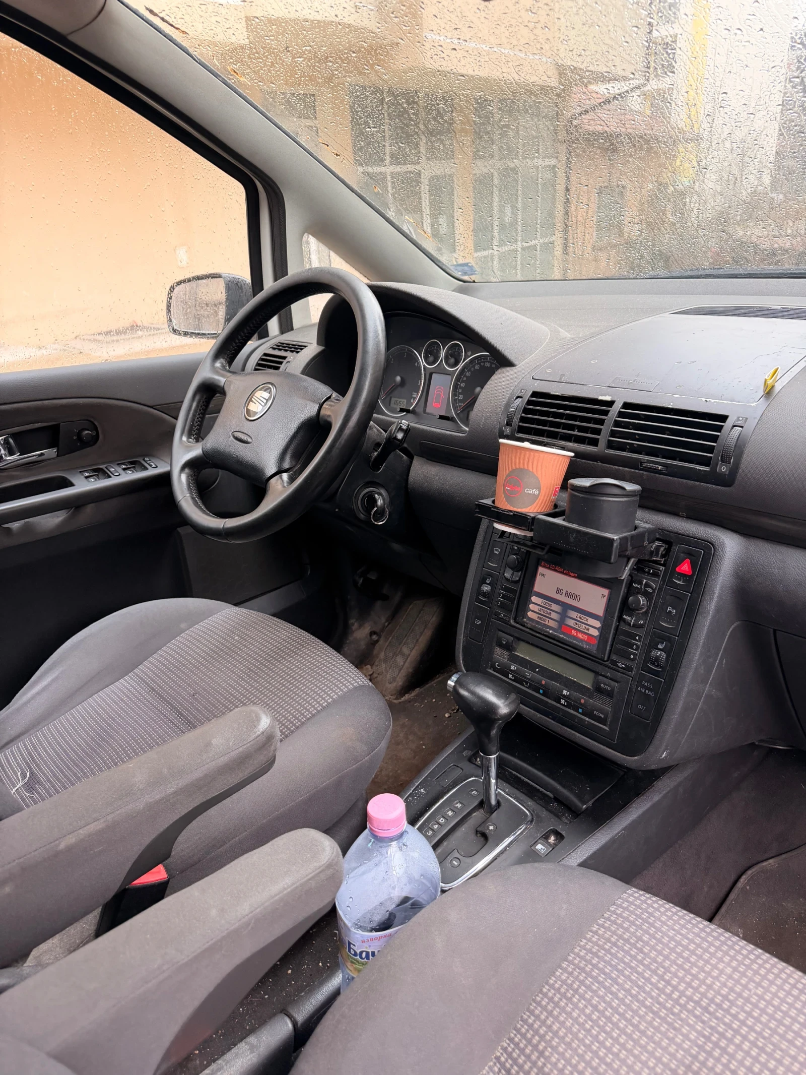 Seat Alhambra 1.9 TDI, снимка 6 - Автомобили и джипове - 53952431