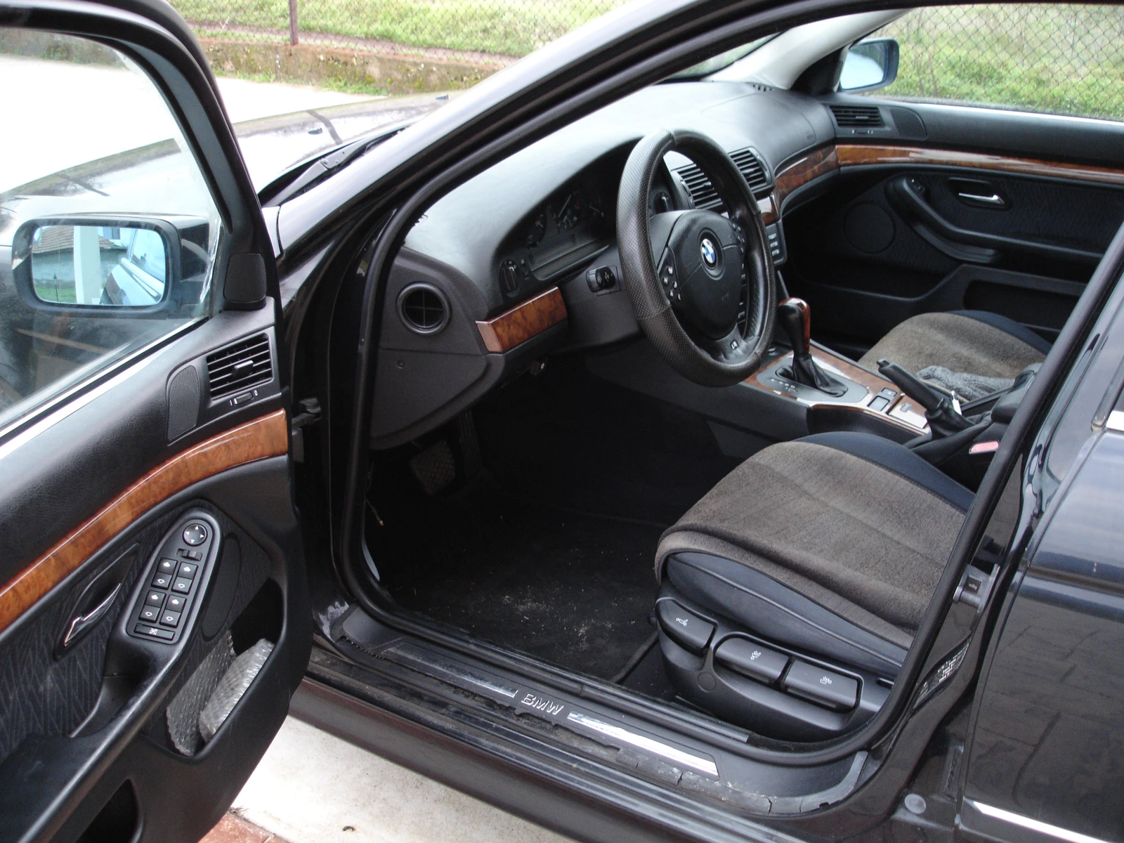 BMW 520 i, снимка 5 - Автомобили и джипове - 53996773