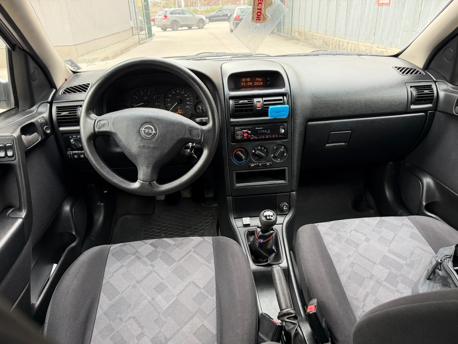 Opel Astra 1.4 16V Газ, снимка 6 - Автомобили и джипове - 54104185