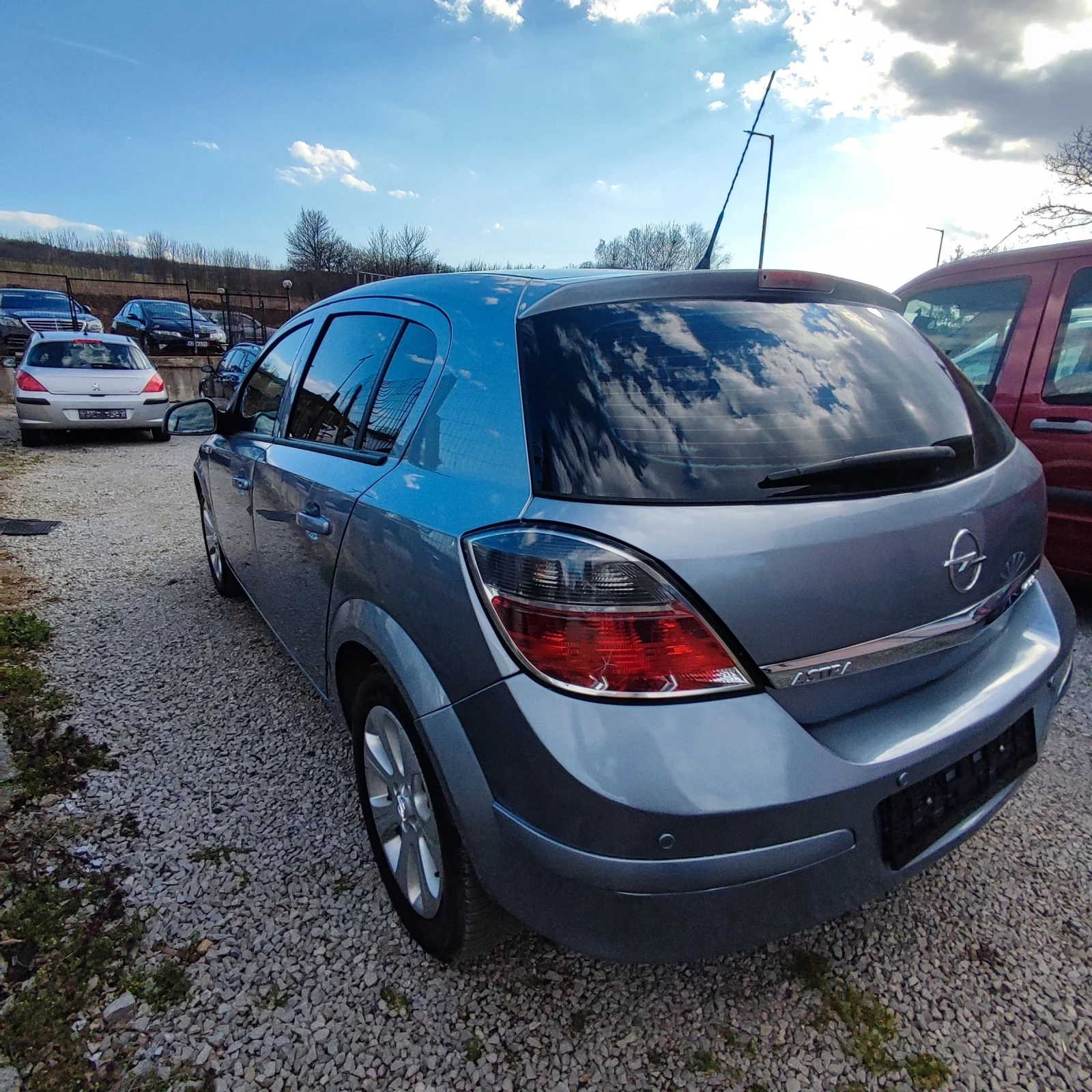 Opel Astra 1.4i* 90кс* KSENON* KLIMATRONIK* , снимка 8 - Автомобили и джипове - 54127936