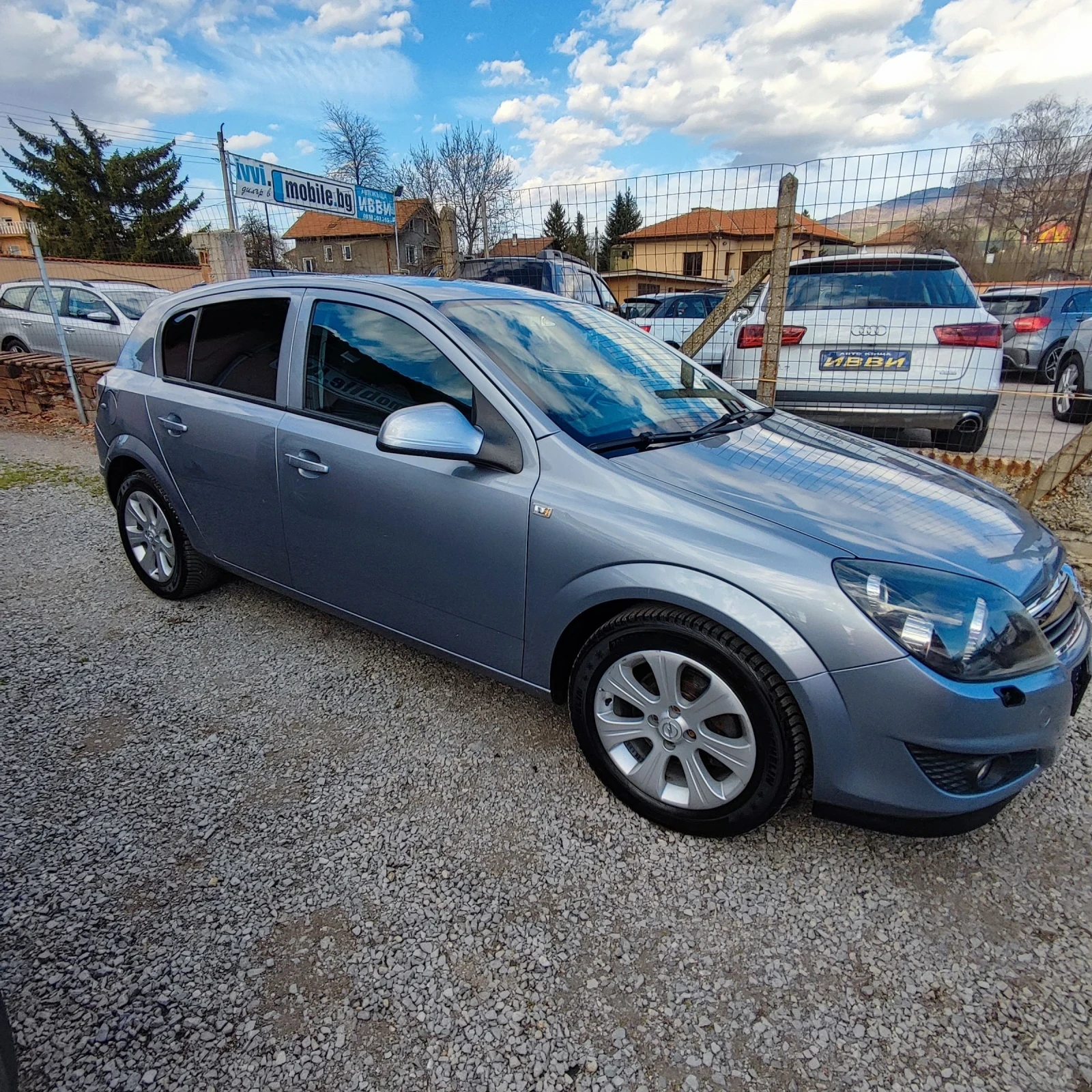 Opel Astra 1.4i* 90кс* KSENON* KLIMATRONIK* , снимка 4 - Автомобили и джипове - 54127936