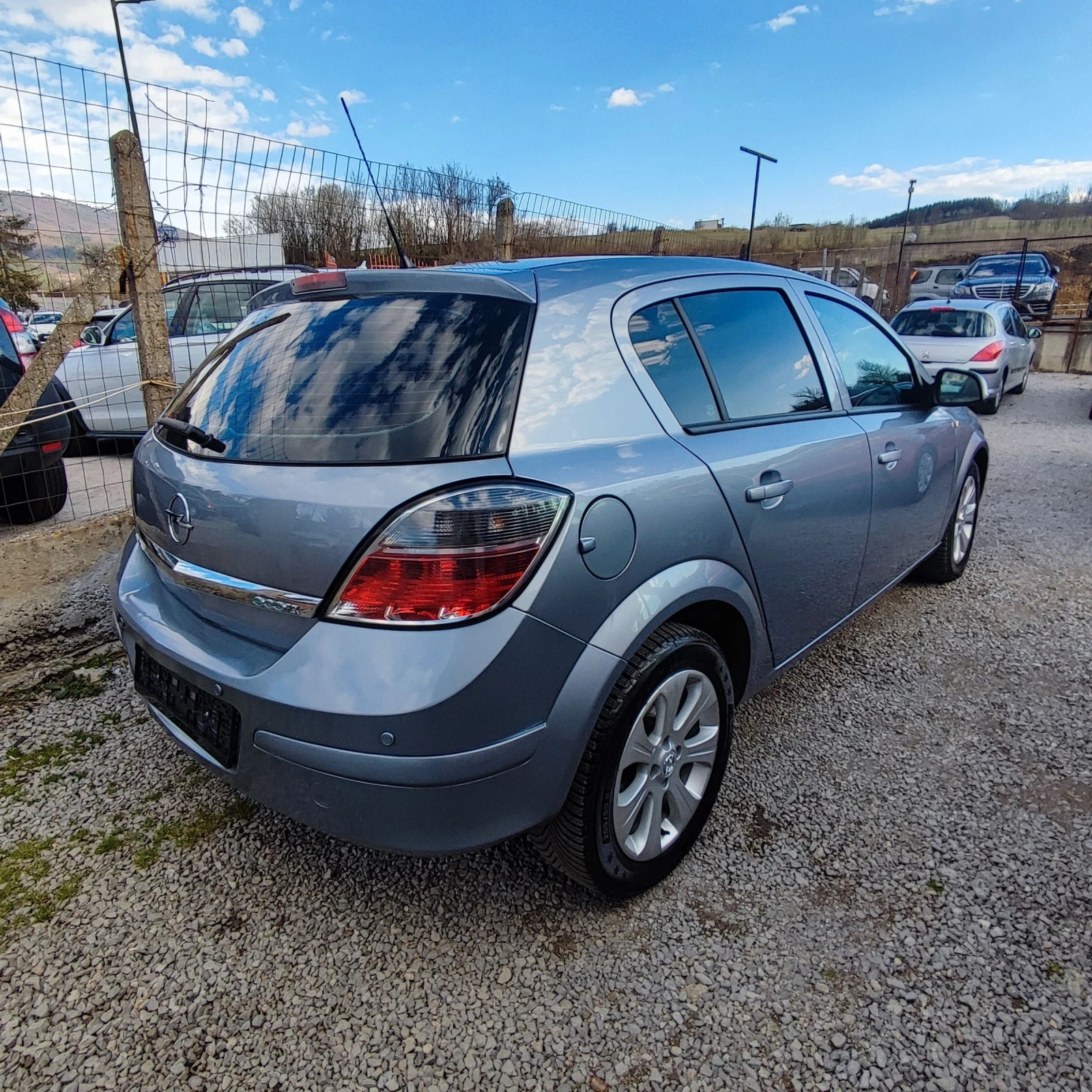 Opel Astra 1.4i* 90кс* KSENON* KLIMATRONIK* , снимка 6 - Автомобили и джипове - 54127936