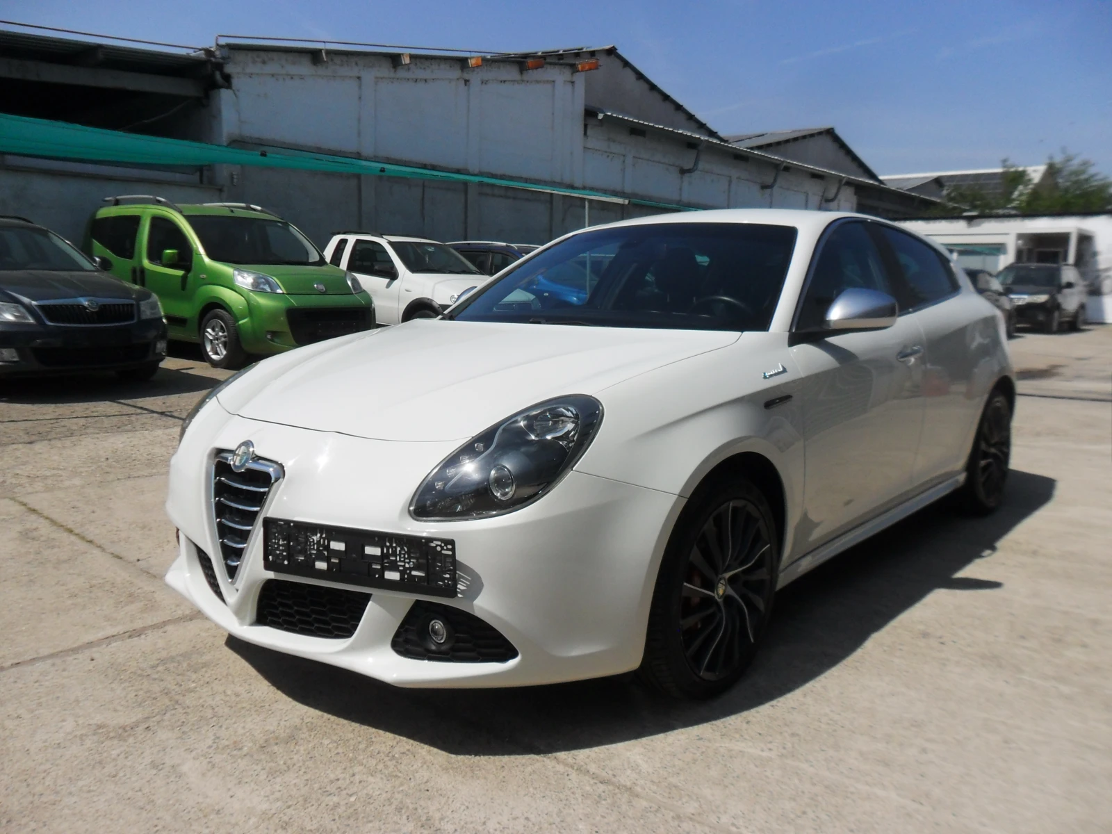 Alfa Romeo Giulietta 2, 0-JTDm2-ITALY-ТОП