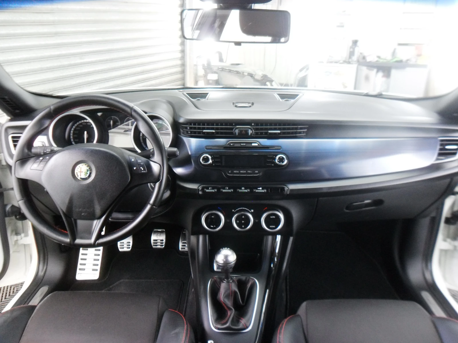 Alfa Romeo Giulietta 2, 0-JTDm2-ITALY-ТОП, снимка 14 - Автомобили и джипове - 54227009