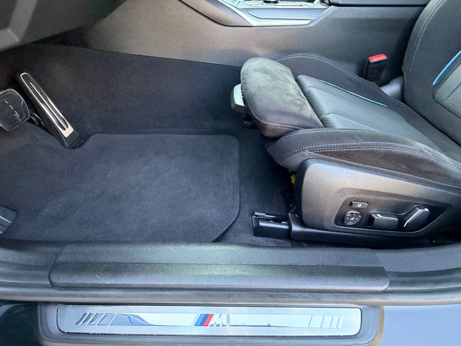 BMW 320 D M xdrive, снимка 13 - Автомобили и джипове - 54696082
