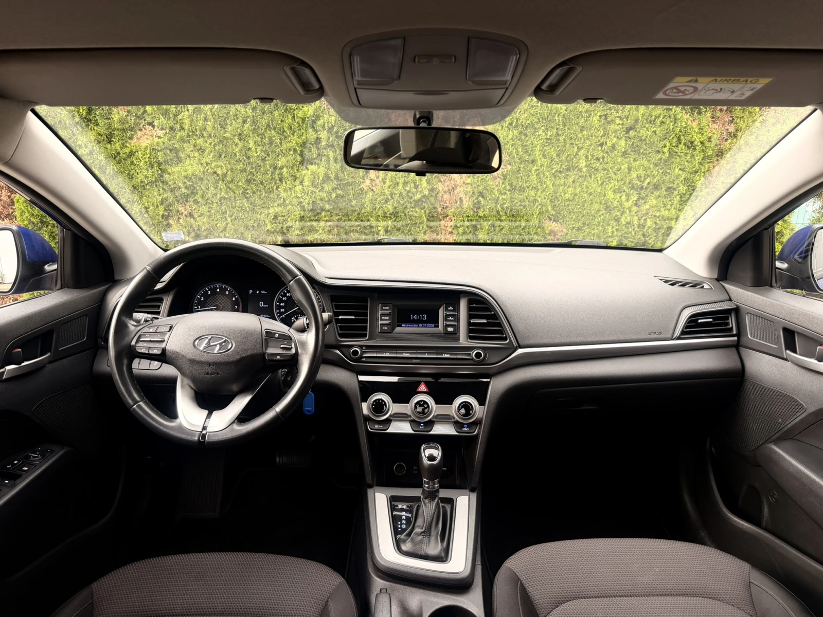 Hyundai Elantra, снимка 13 - Автомобили и джипове - 55131079