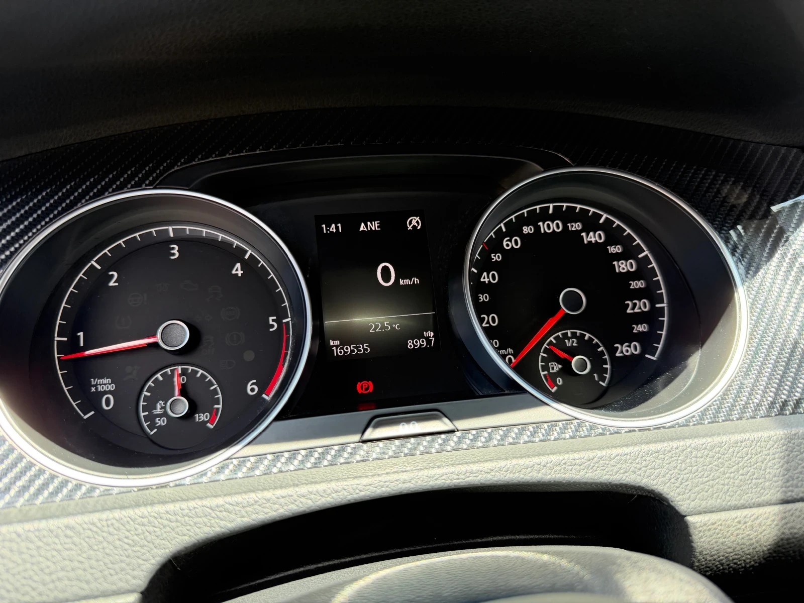 VW Golf 1.6 TDI, снимка 15 - Автомобили и джипове - 55165497