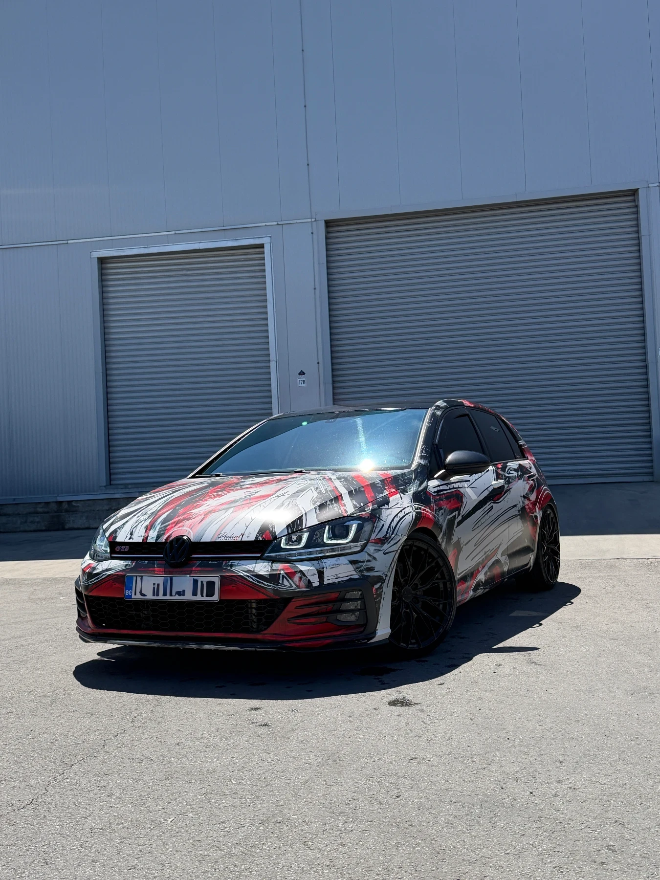 VW Golf 1.6 TDI, снимка 7 - Автомобили и джипове - 55165497