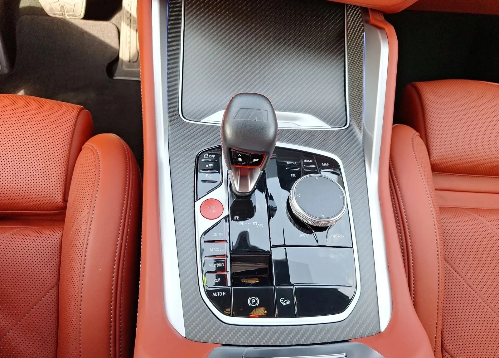 BMW XM 4.4 V8 Plug-in Hybrid xDrive | Mobile.bg � ����������� 6