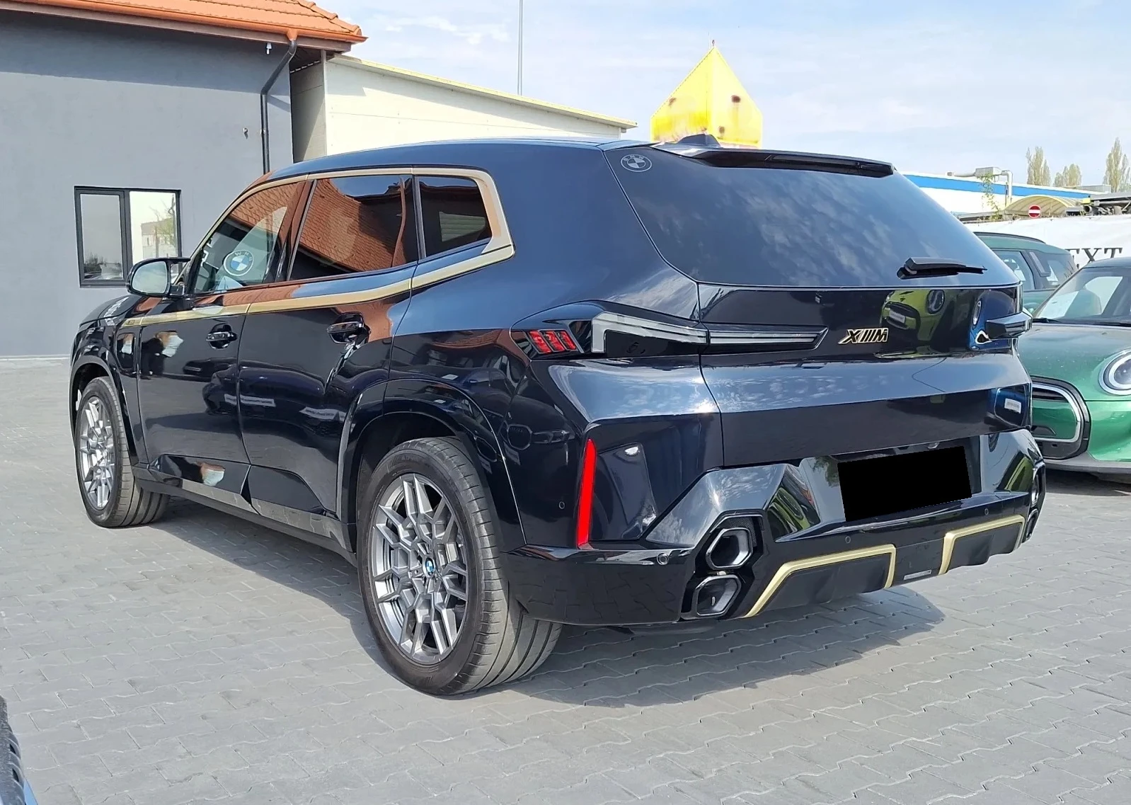 BMW XM 4.4 V8 Plug-in Hybrid xDrive | Mobile.bg � ����������� 2