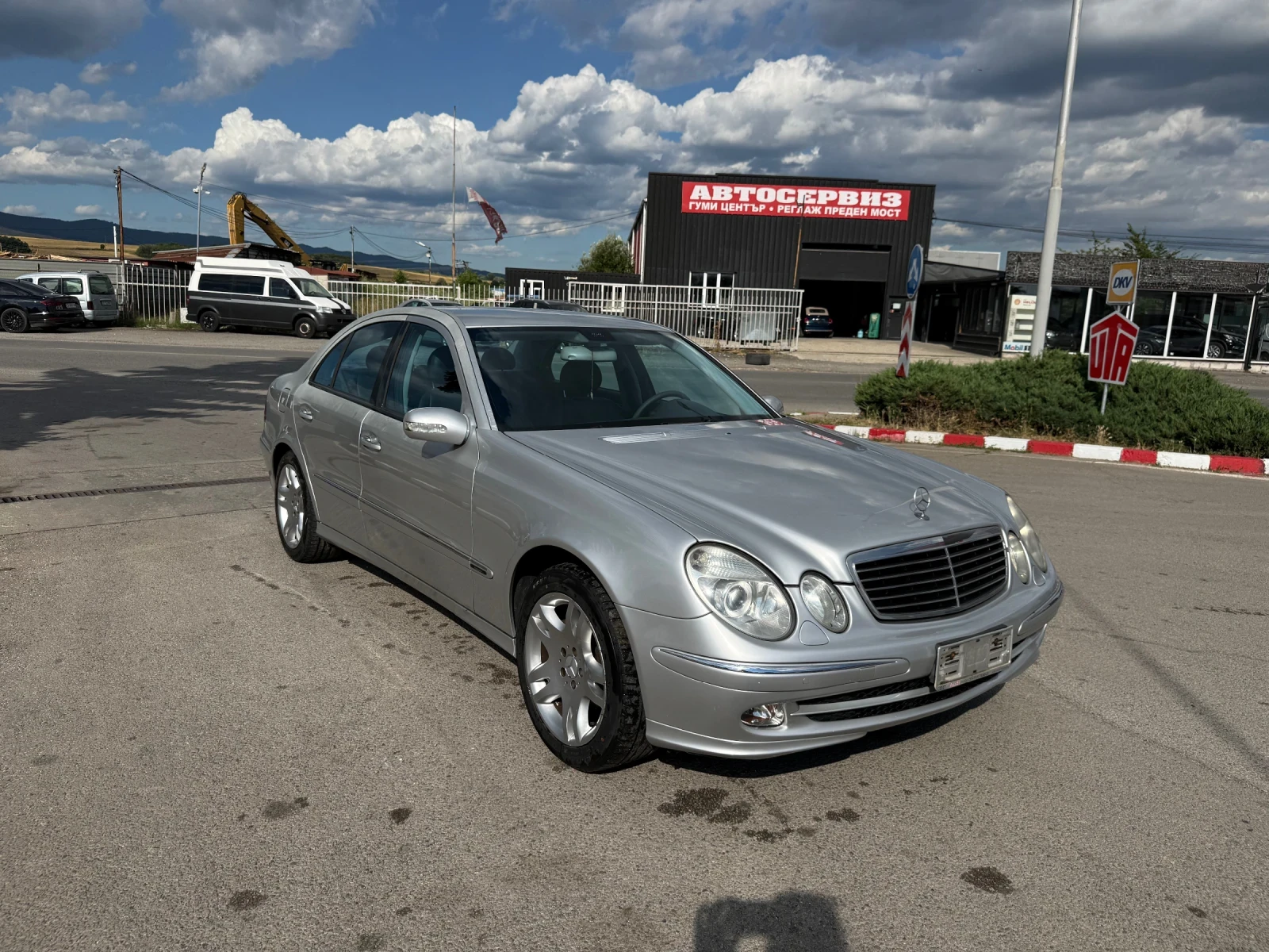 Mercedes-Benz E 270 2.7CDI* 190000KM! AVANTGARDE, снимка 3 - Автомобили и джипове - 55282371