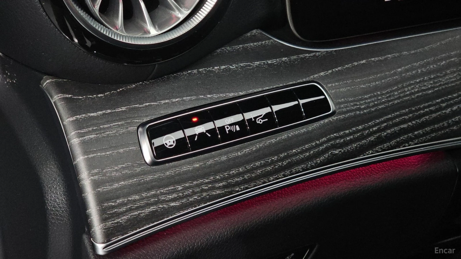 Mercedes-Benz CLS 450 4MATIC/AMG-LINE/FULL-ASSISTS/BURESTER/SUNROOF, снимка 13 - Автомобили и джипове - 55625211