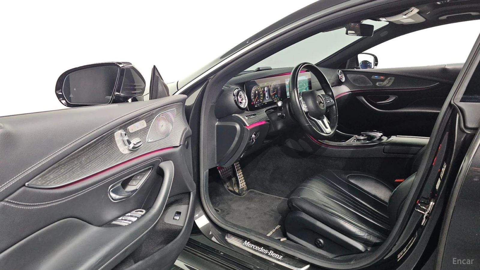 Mercedes-Benz CLS 450 4MATIC/AMG-LINE/FULL-ASSISTS/BURESTER/SUNROOF, снимка 5 - Автомобили и джипове - 55625211
