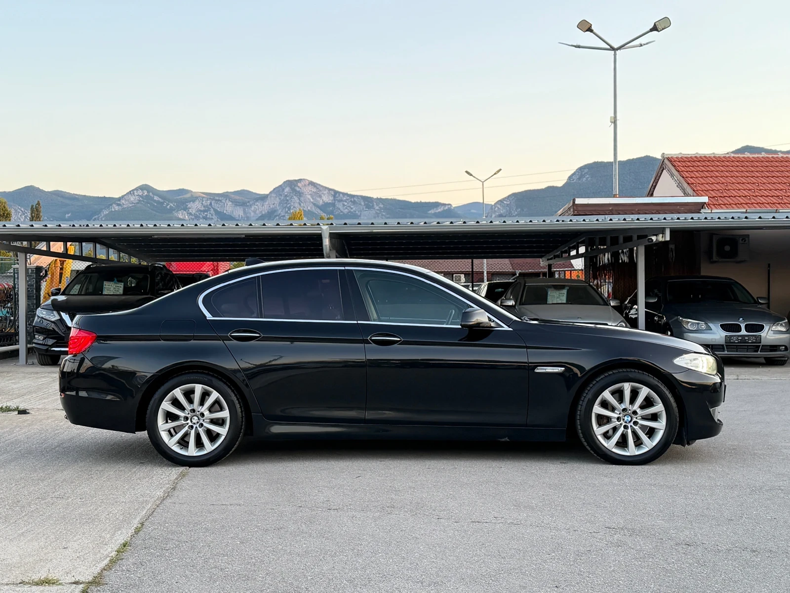 BMW 530 3.0D X-Drive ИТАЛИЯ, снимка 5 - Автомобили и джипове - 55703426