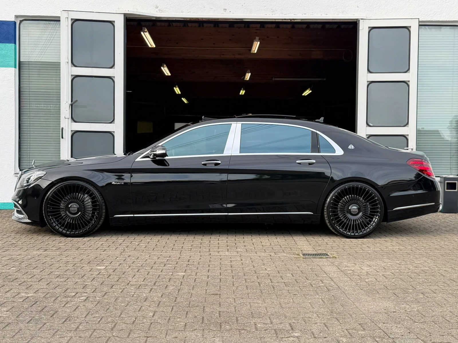 Mercedes-Benz S 560 ОЧАКВАН ВНОС S560 4MATIC / MANSORY / 3xTV / BU, снимка 3 - Автомобили и джипове - 55838119