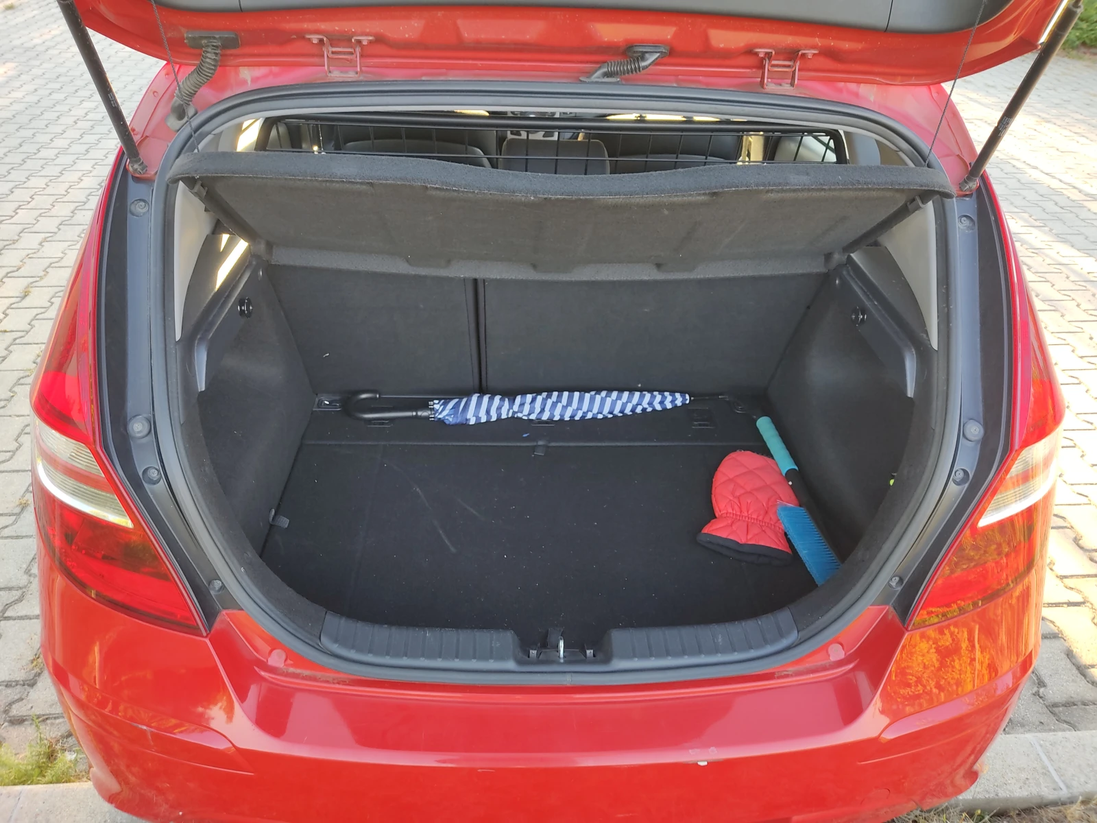 Hyundai I30, снимка 8 - Автомобили и джипове - 56326756