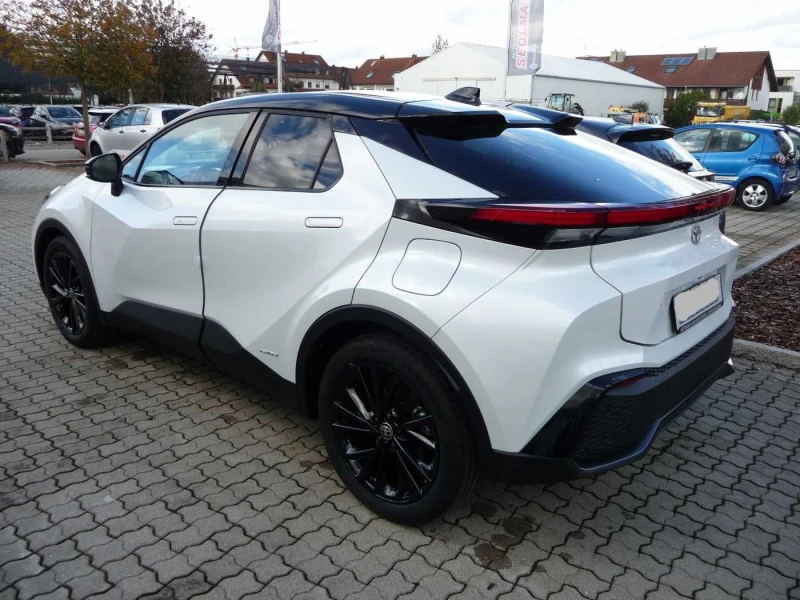 Toyota C-HR 2.0 Hybrid 4x4 GR SPORT, снимка 4 - Автомобили и джипове - 47738455