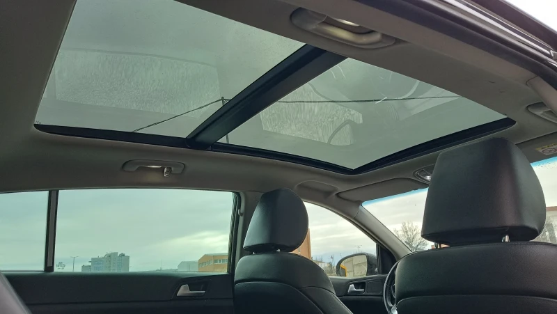 Kia Sportage 1.7 CRDI 141 к.с. AUTO ПАНОРАМА EURO 6, снимка 13 - Автомобили и джипове - 51298782