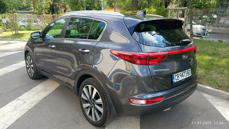 Kia Sportage 1.7 CRDI 141 к.с. AUTO ПАНОРАМА EURO 6, снимка 4 - Автомобили и джипове - 51298782