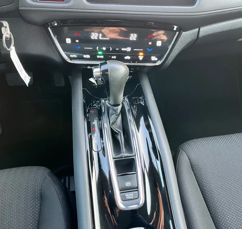 Honda Hr-v 1.5 I-VTEC ELEGANCE GERMANY TOP!!!, снимка 13 - Автомобили и джипове - 52816352