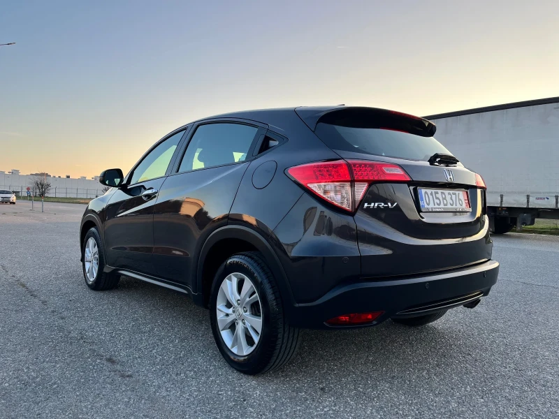Honda Hr-v 1.5 I-VTEC ELEGANCE GERMANY TOP!!!, снимка 7 - Автомобили и джипове - 52816352