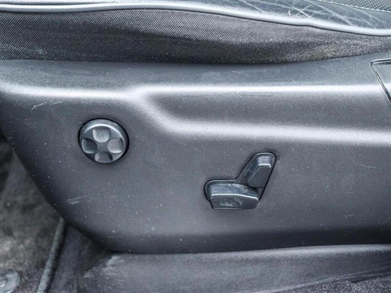 Jeep Grand cherokee * 4X4 | PANO ROOF | VENTED SEATS | NAV | PWR LIFTG, снимка 16 - Автомобили и джипове - 52969226