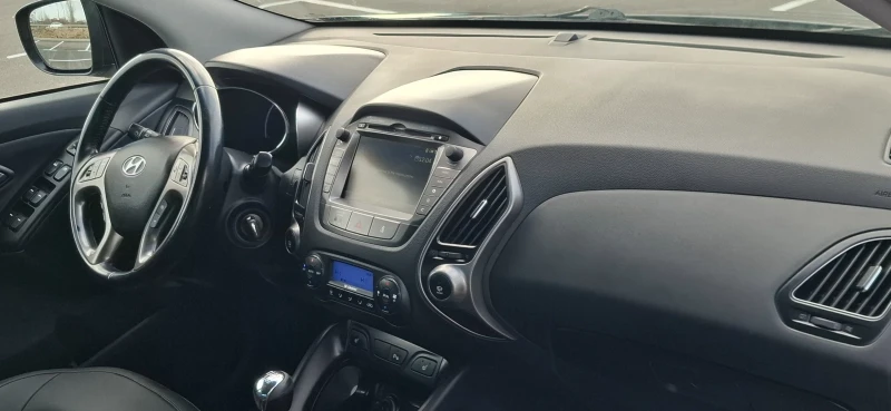 Hyundai IX35 2.0 4x4 Facelift Full Led Navi  , снимка 10 - Автомобили и джипове - 53139222