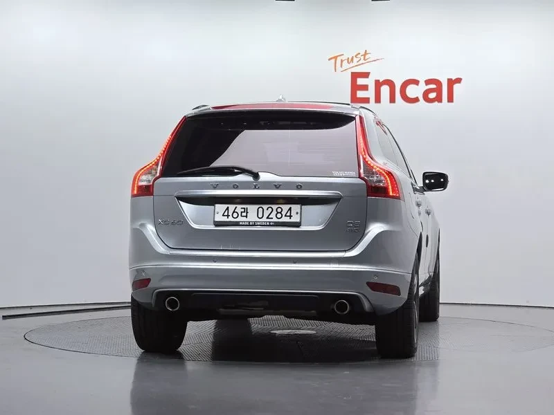 Volvo XC60 R-DESIGN/AWD/��������/��������/KEYLESS | Mobile.bg � ����������� 4