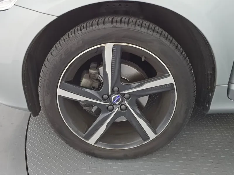 Volvo XC60 R-DESIGN/AWD/��������/��������/KEYLESS | Mobile.bg � ����������� 5