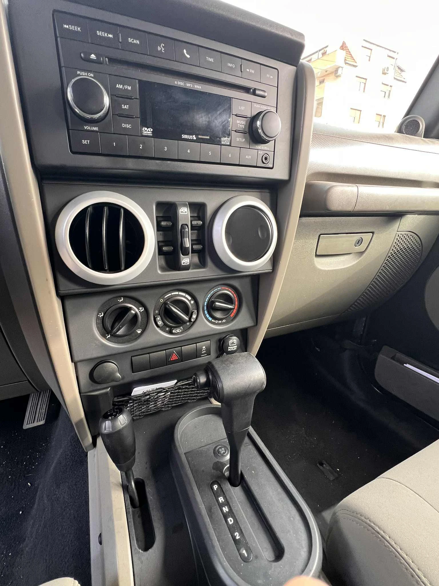 Jeep Wrangler Unlimited Sahara 3.8 | Mobile.bg � ����������� 7