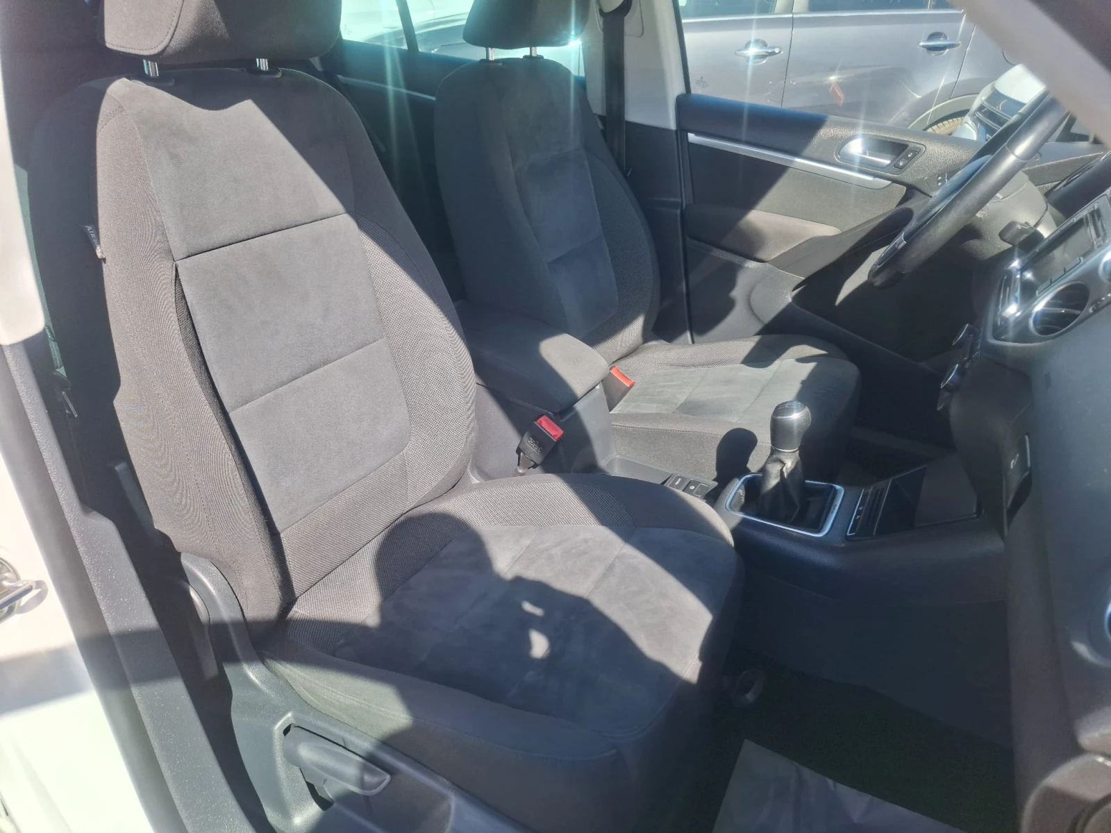 VW Tiguan FACELIFT 2.0TDI 4MOTION - изображение 10