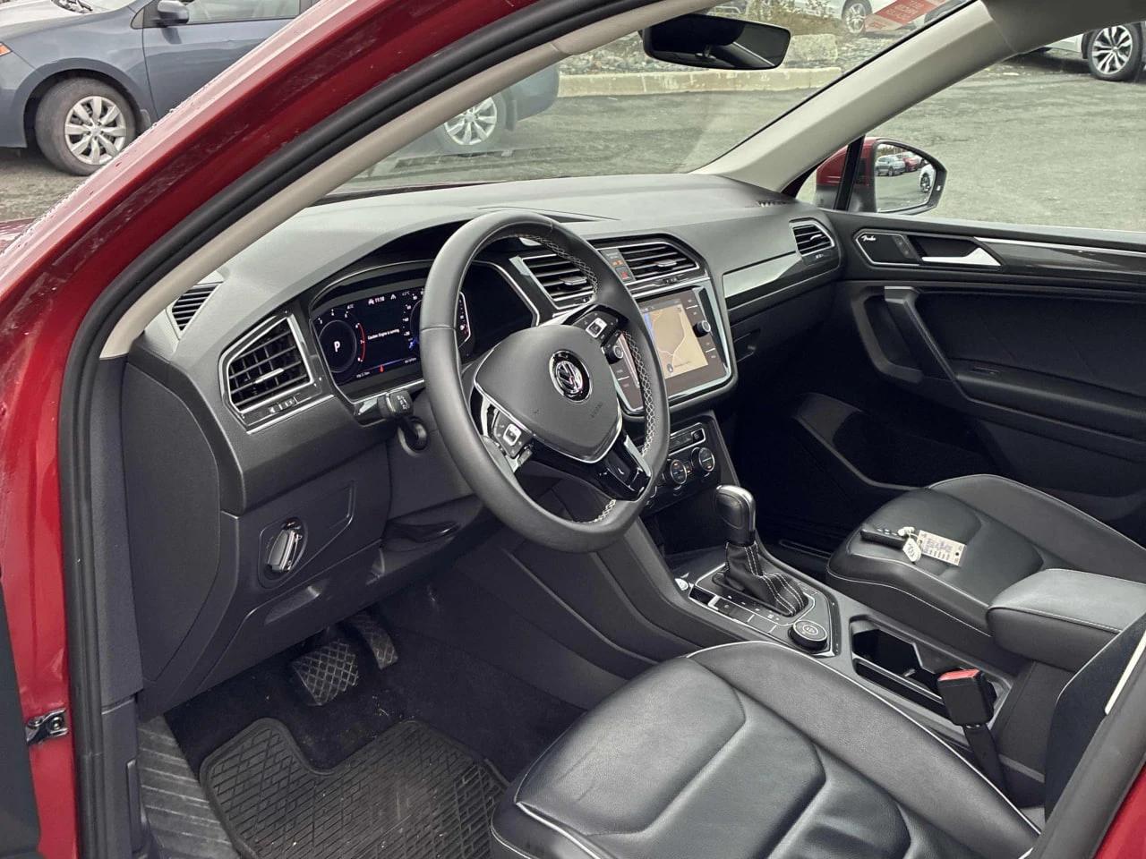 VW Tiguan CARFAX* АВТОФИНАНСИРАНЕ БЕЗ ПЪРВОНАЧАЛНА ВНОСКА - изображение 5