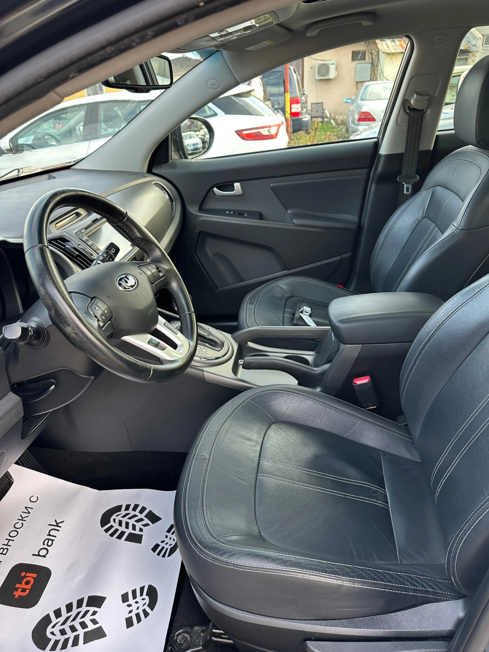 Kia Sportage CRDI 4WD PANORAMA EURO 5, снимка 12 - Автомобили и джипове - 53760702