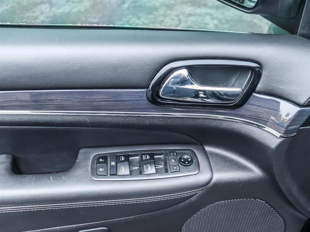 Jeep Grand cherokee * 4X4 | PANO ROOF | VENTED SEATS | NAV | PWR LIFTG | Mobile.bg � ����������� 8