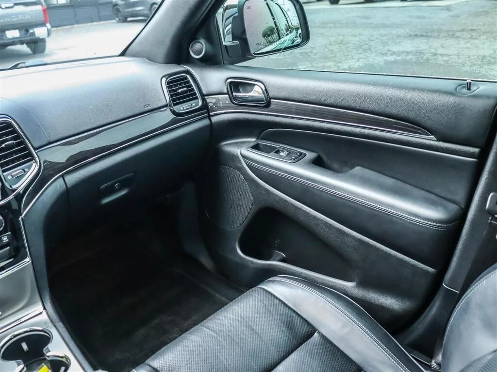 Jeep Grand cherokee * 4X4 | PANO ROOF | VENTED SEATS | NAV | PWR LIFTG | Mobile.bg � ����������� 13