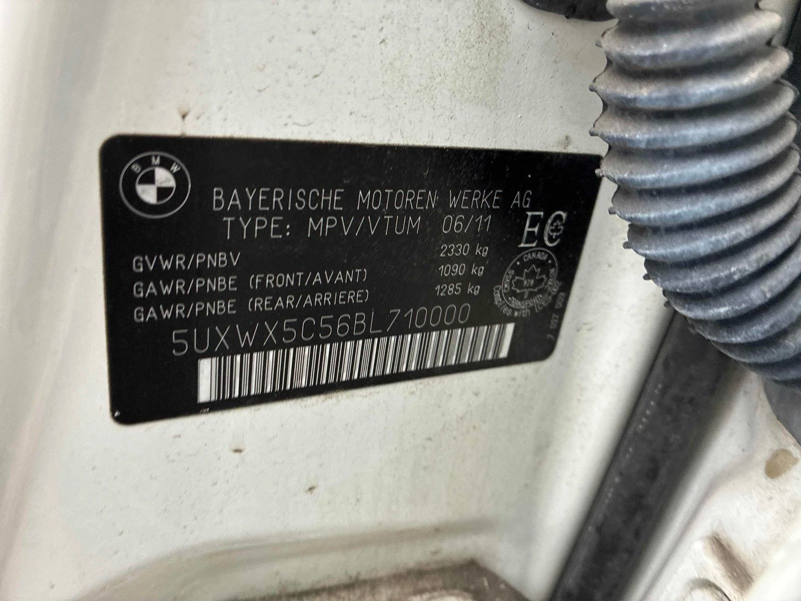 BMW X3 28I С РЕГИСТРАЦИЯ & АВТО КРЕДИТ, снимка 11 - Автомобили и джипове - 53873486