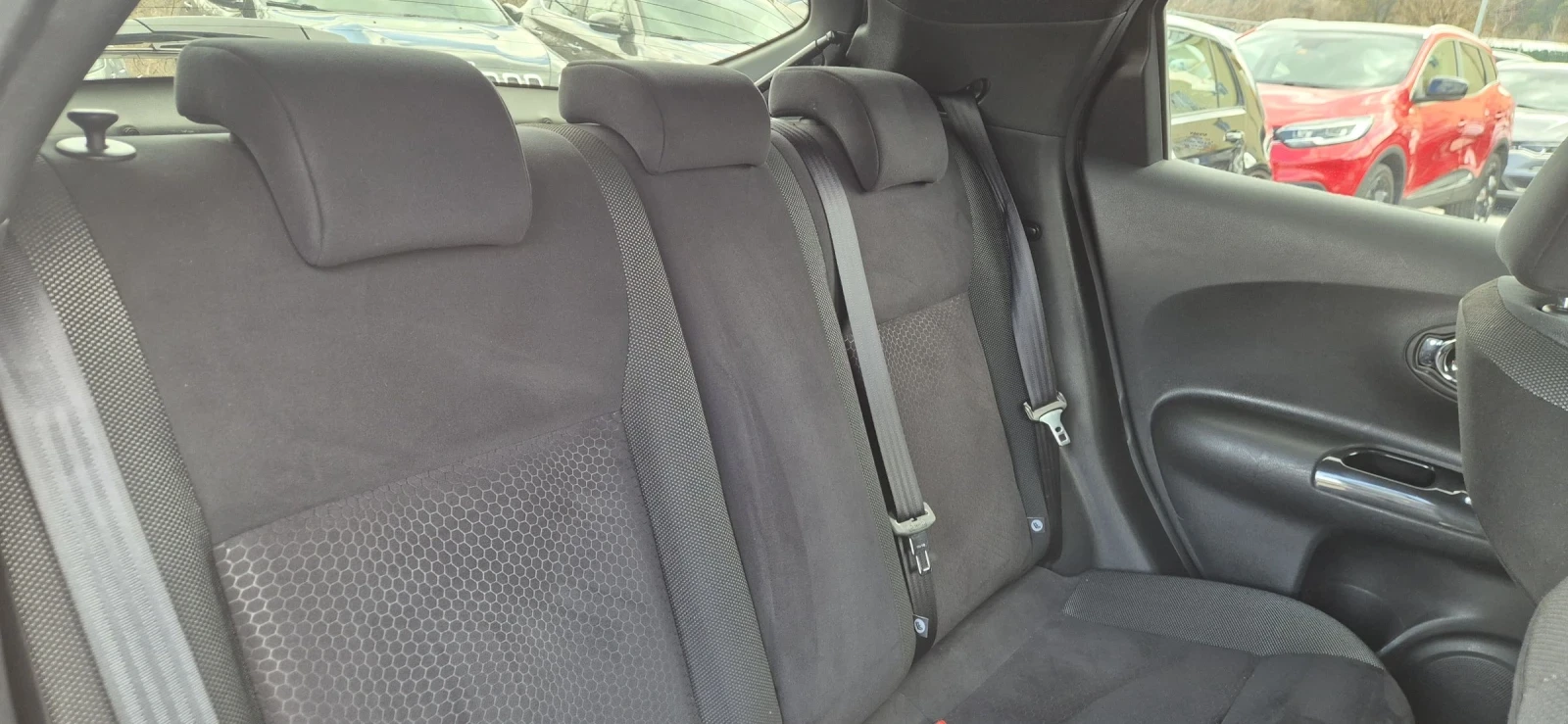 Nissan Juke 1.6-117кс.NAVY, снимка 10 - Автомобили и джипове - 53985314