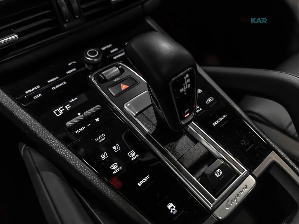Porsche Cayenne * BOSE * PANO * Автокредит * (Цена до България), снимка 17 - Автомобили и джипове - 55176371