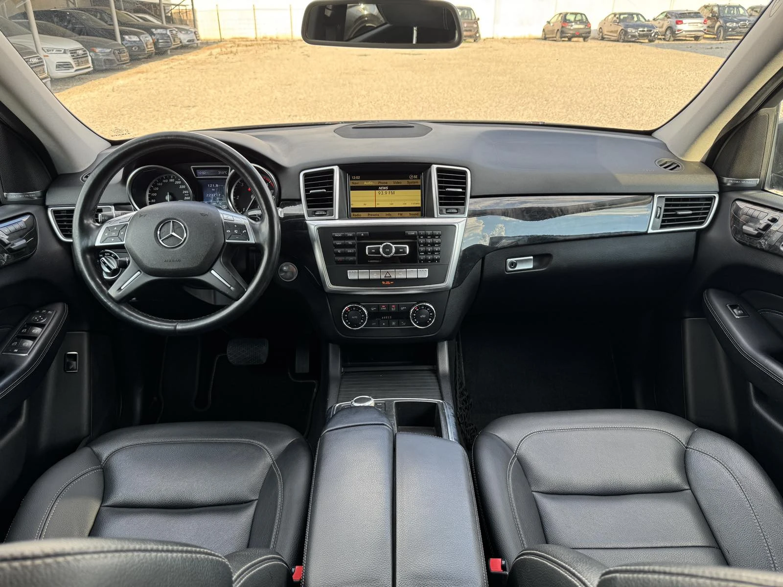 Mercedes-Benz ML 350 CDI* AMG* 4-MATIC* BLUETEC, снимка 9 - Автомобили и джипове - 55191393