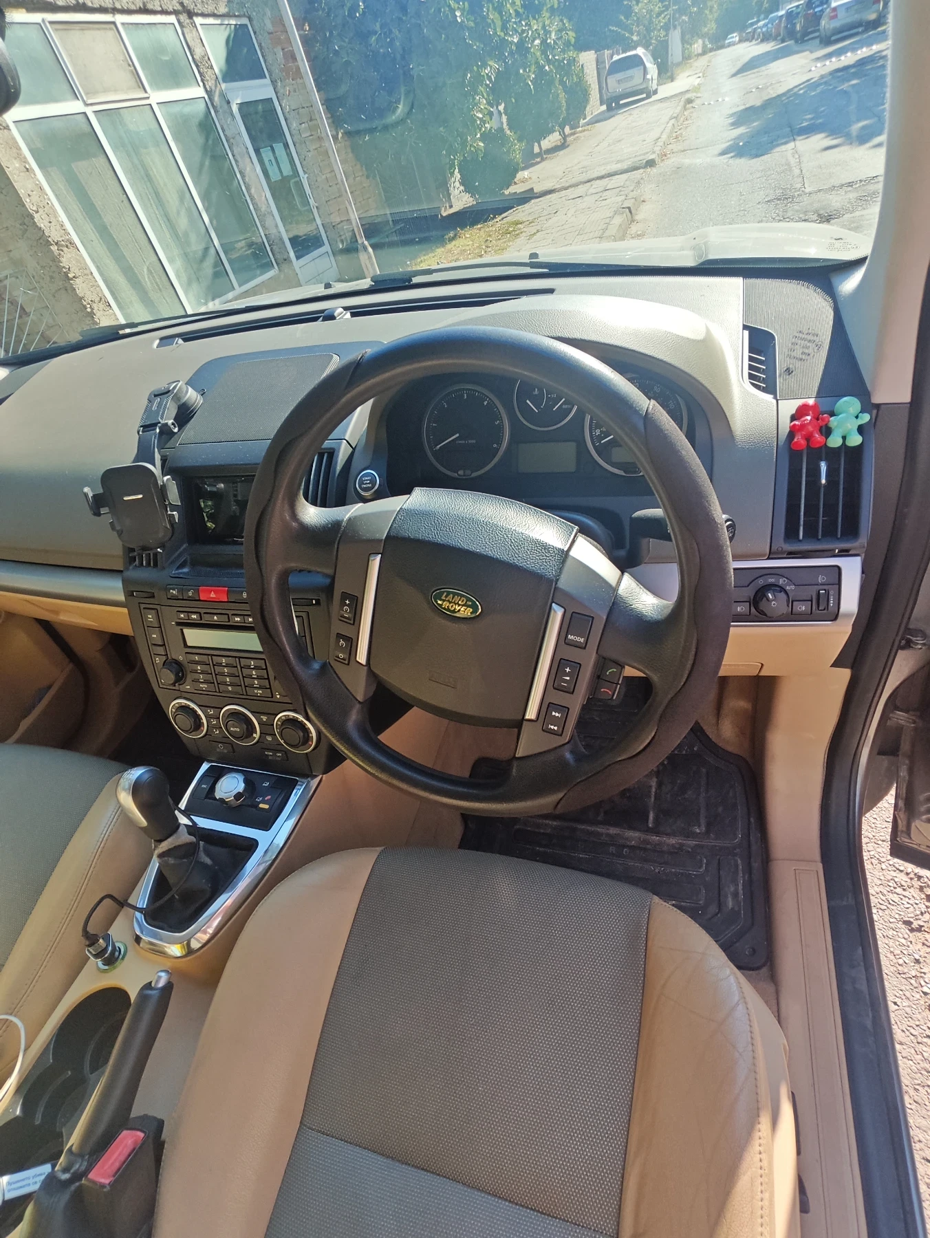 Land Rover Freelander, снимка 10 - Автомобили и джипове - 55724650