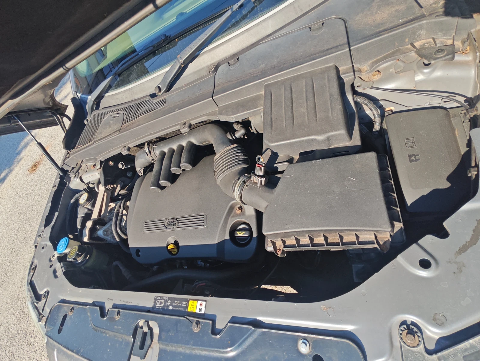 Land Rover Freelander, снимка 15 - Автомобили и джипове - 55724650