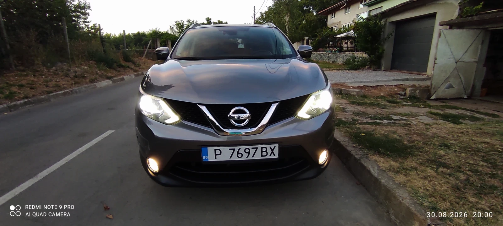 Nissan Qashqai Джип, снимка 10 - Автомобили и джипове - 55928136