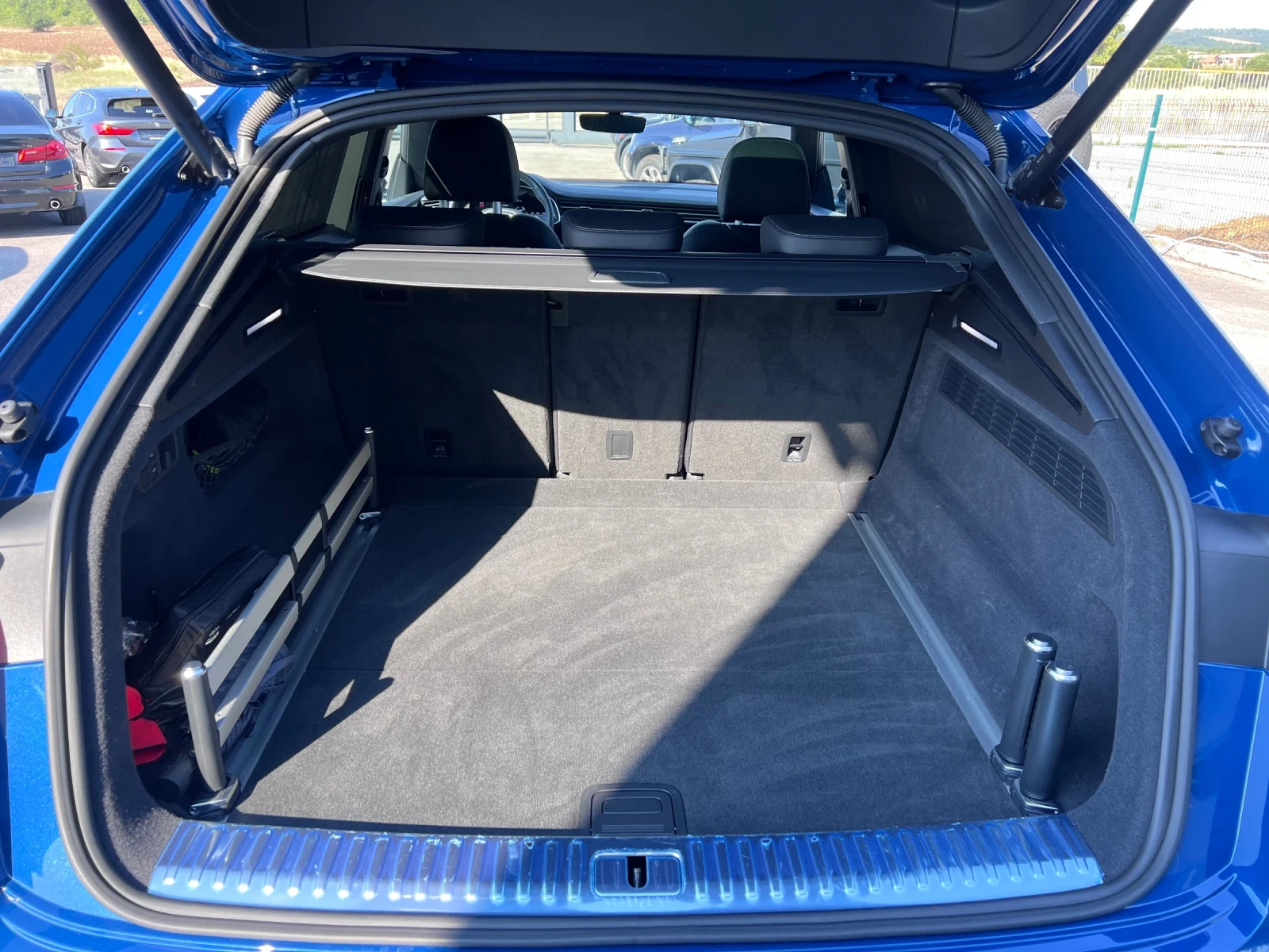 Audi Q8 * B&O* Quattro* , снимка 13 - Автомобили и джипове - 56388742