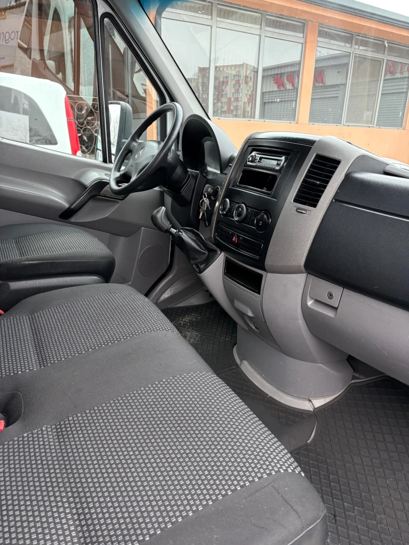 Mercedes-Benz Sprinter 411 411CDI ДО 3, 5Т 646мотор, снимка 5 - Бусове и автобуси - 53131446