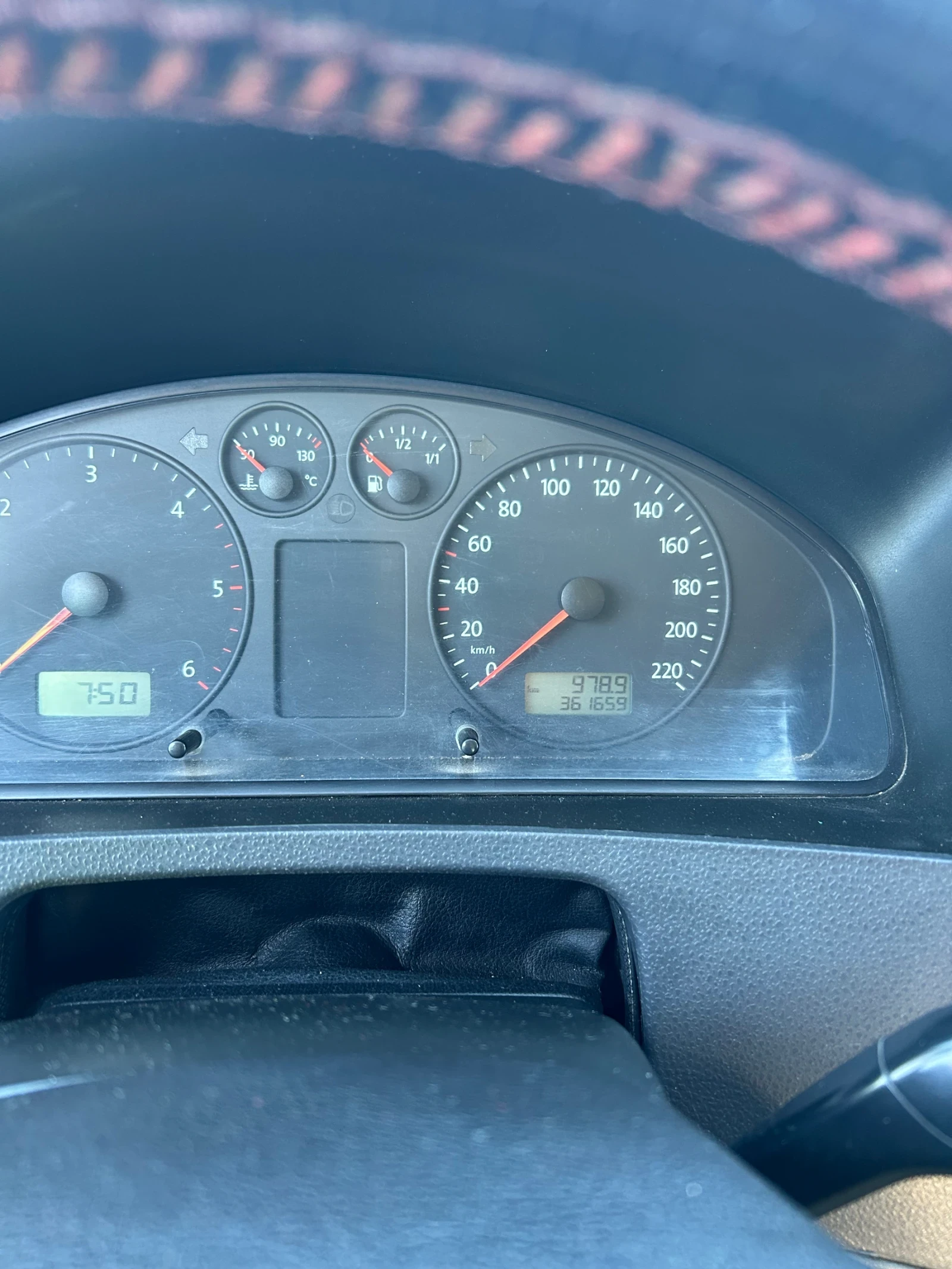 VW T5, снимка 8 - Бусове и автобуси - 55650269