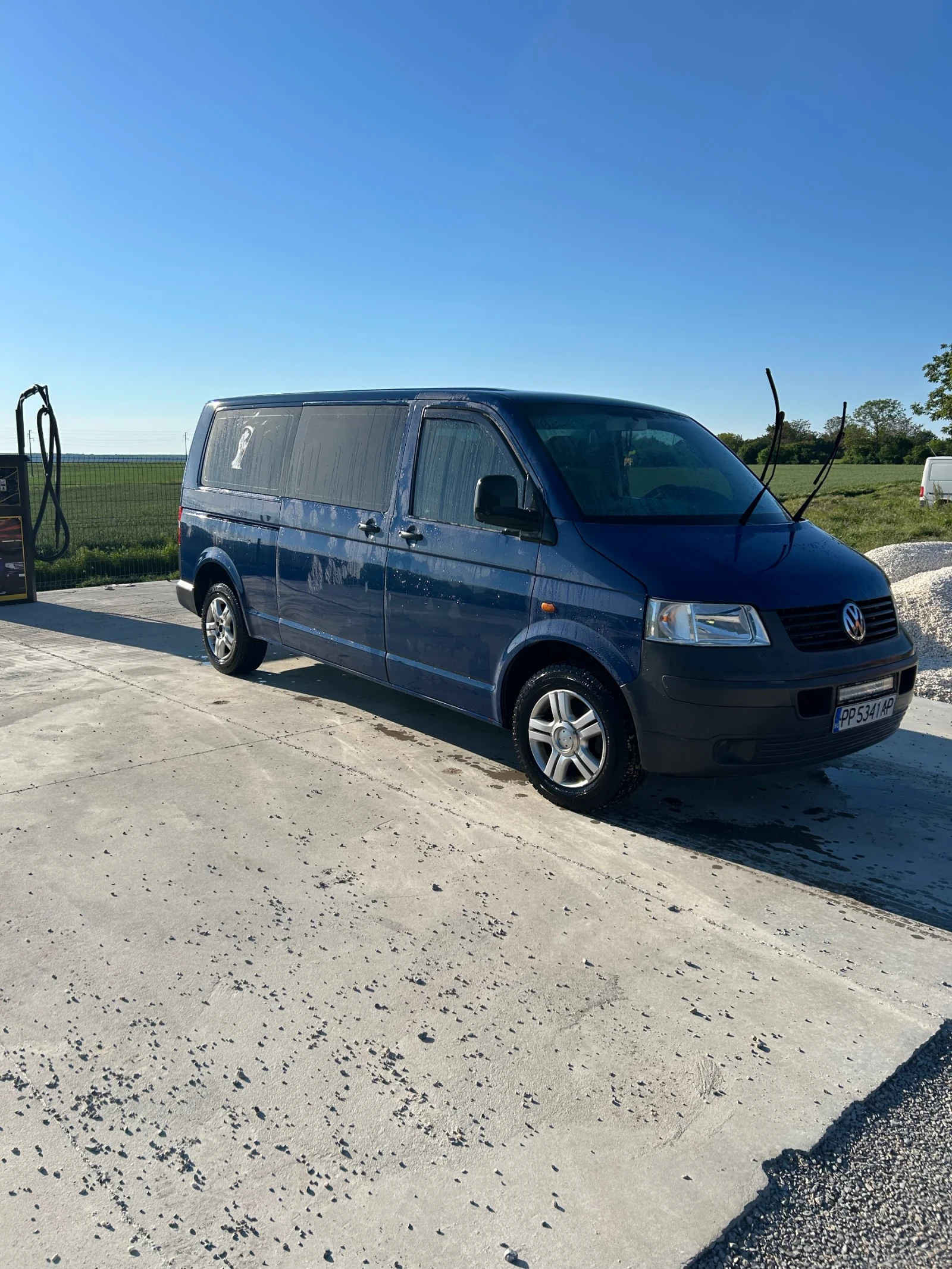 VW T5, снимка 2 - Бусове и автобуси - 55650269