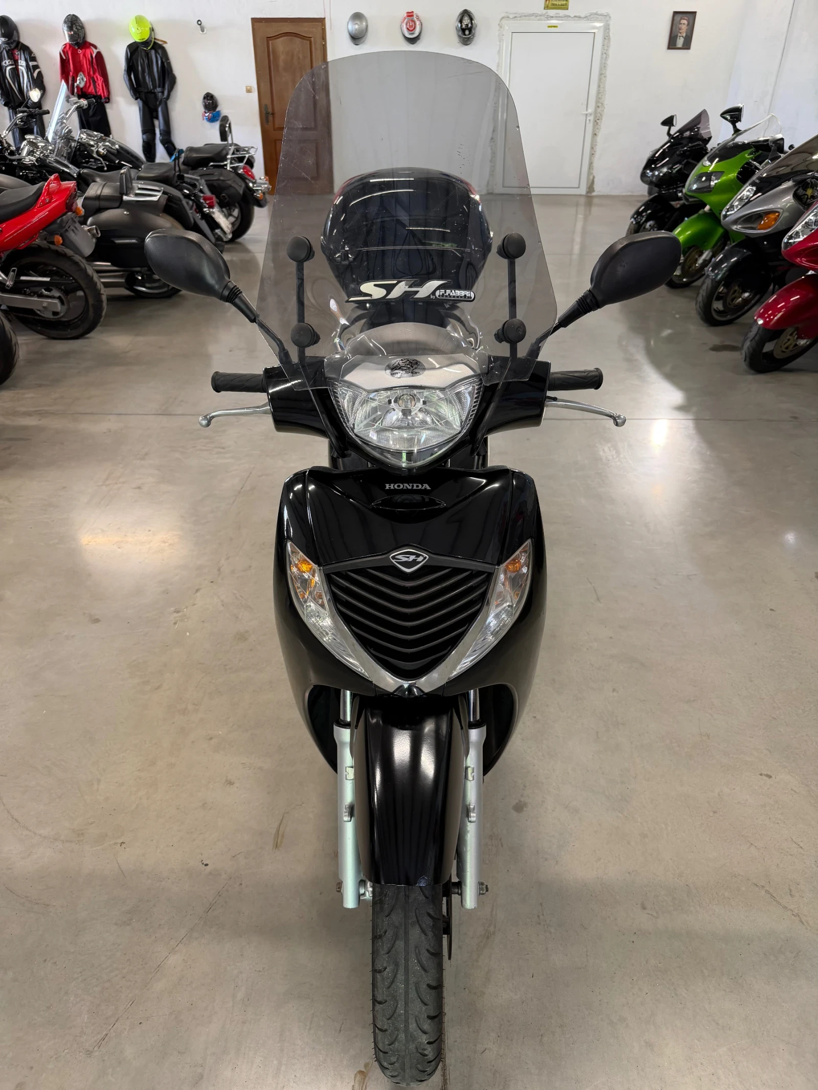 Honda Sh SH-150i, снимка 2 - Мотоциклети и мототехника - 55036348